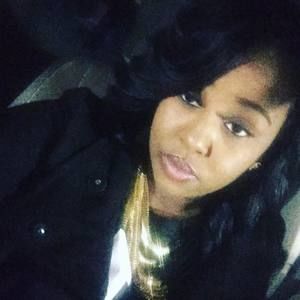 Meet your Posher, Denesha